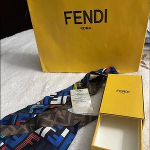 FENDI Wrappy Black Silk Bandeau